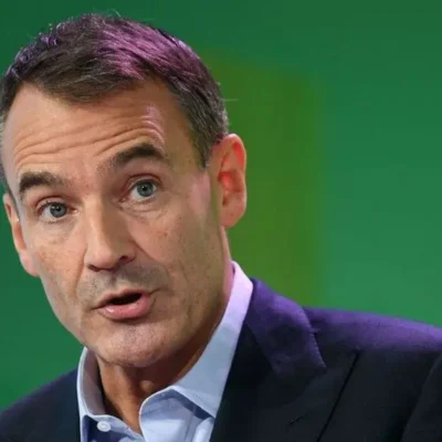 Колишній бос ВР втратить 32 мільйони фунтів стерлінгів через «серйозний проступок»