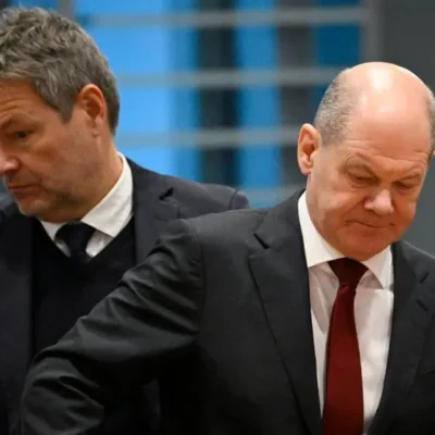 Кабінет міністрів Німеччини намагається вирішити кризу «безборгів» після того, як суд заборонив бюджет