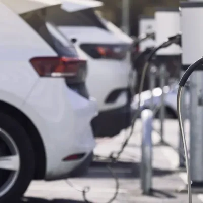 ЄС відкладає тарифи на британські електромобілі до 2027 року