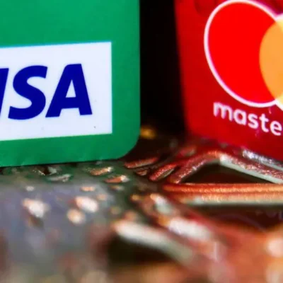 Mastercard і Visa зіткнулися з обмеженням комісії за картками після Brexit