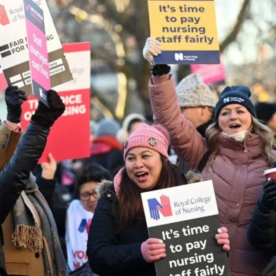 Міністри кажуть, що державна оплата має відображати підвищення.