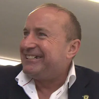 Засновник Bank of Dave шокований тим, що мама просить позику на покупку дитячої суміші