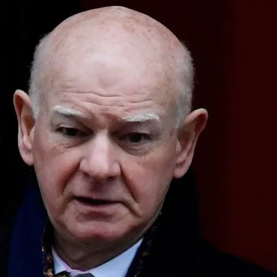 Сер Говард Дейвіс: Голова NatWest каже, що купити будинок не так вже й важко