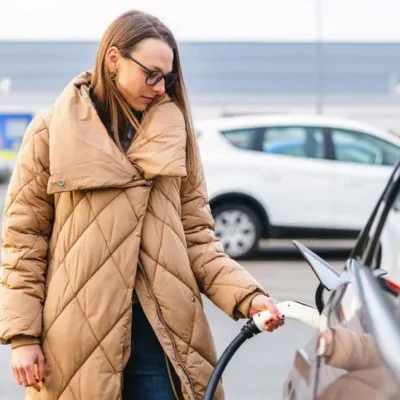 Цільову точку зарядки електромобіля на автомагістралі не досягнуто, повідомляє RAC
