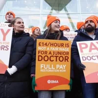 Найтриваліший страйк NHS: що вам потрібно знати, коли молодші лікарі залишають