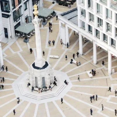 Чоловіка звинувачують у змові з метою зриву Лондонської фондової біржі