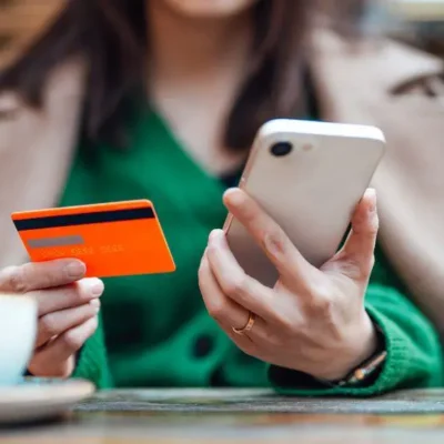 ФРС підтримує відсоткові ставки на найвищому рівні за 23 роки