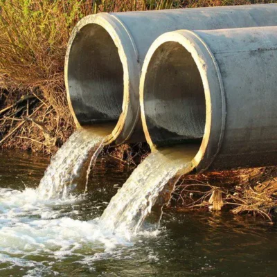 Керівники водопровідних компаній можуть побачити припинення премій через розлив стічних вод