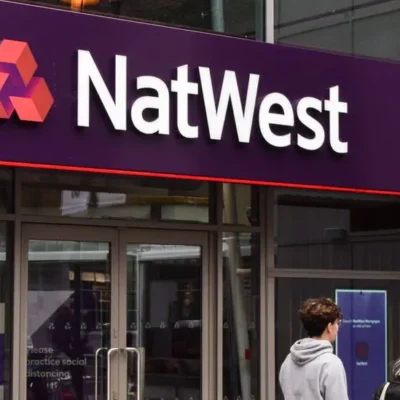 Публічний продаж акцій NatWest може відбутися в червні