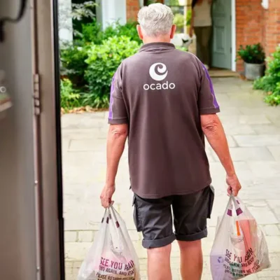 Ocado попереджає M&S про судовий позов через угоду з продуктами харчування