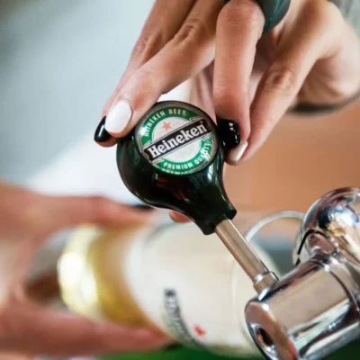 Heineken знову відкриє понад 60 закритих пабів