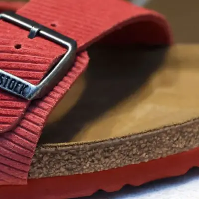 Босоніжки Birkenstock не є мистецтвом, каже німецький суд