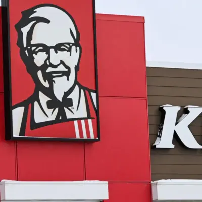 Гігант швидкого харчування KFC переїжджає з Кентуккі в Техас