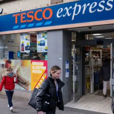 Tesco пробує роздавати покупцям прострочені продукти