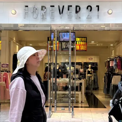 Forever 21 подає заяву про банкрутство в США