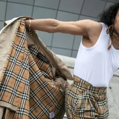 Burberry скоротить 1700 робочих місць через серйозні втрати дизайнера