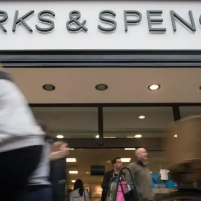 Після кібератаки постачальник M&S використовує ручку та папір