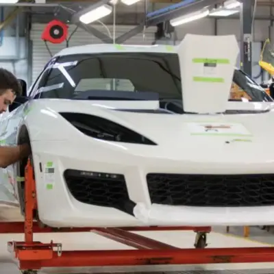 Lotus розглядає можливість перенесення виробництва з Великобританії в США