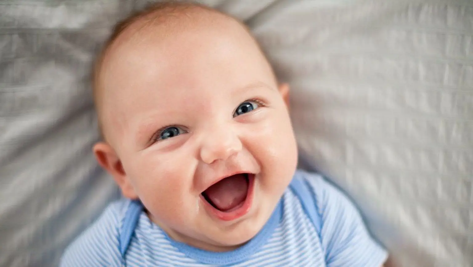 Baby Basics надає кошики Moses для незахищених сімей з новонародженими дітьми