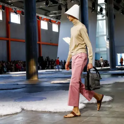 Prada після негативної реакції визнає індійське коріння дизайну взуття