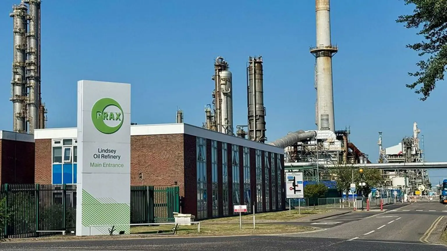 Власники нафтопереробного заводу, Prax Group, увійшли в адміністрацію минулого місяця