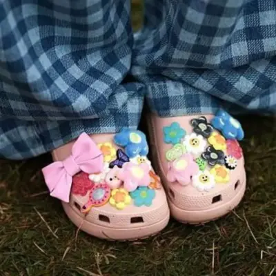 Продажі Crocs у США падають, оскільки покупці обирають кросівки