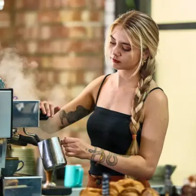 Економіка Великої Британії дещо зросла у серпні напередодні ключового бюджету