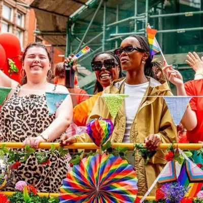 Представництво перед червоними прапорами: Падіння та майбутнє Манчестерського Прайду