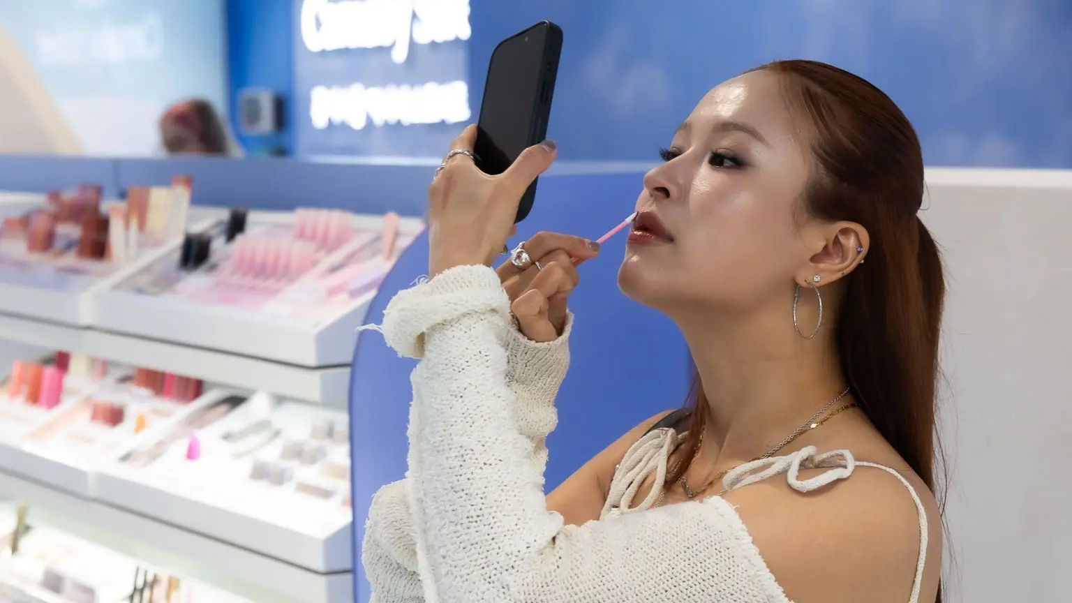 Корейська продукція K-beauty захопила уяву покупців засобів догляду за шкірою по всьому світу