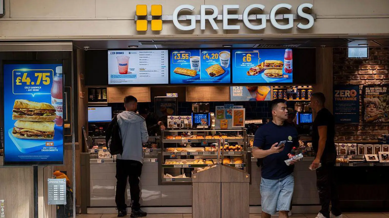 Із завтрашнього дня Greggs підвищить ціни втретє цього року