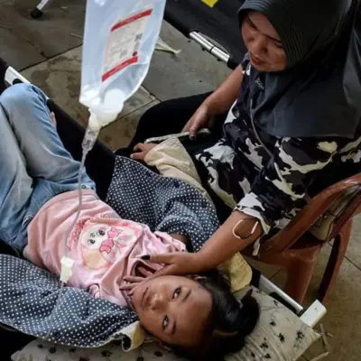 Протести та харчові отруєння випробовують перший рік перебування президента Індонезії на посаді