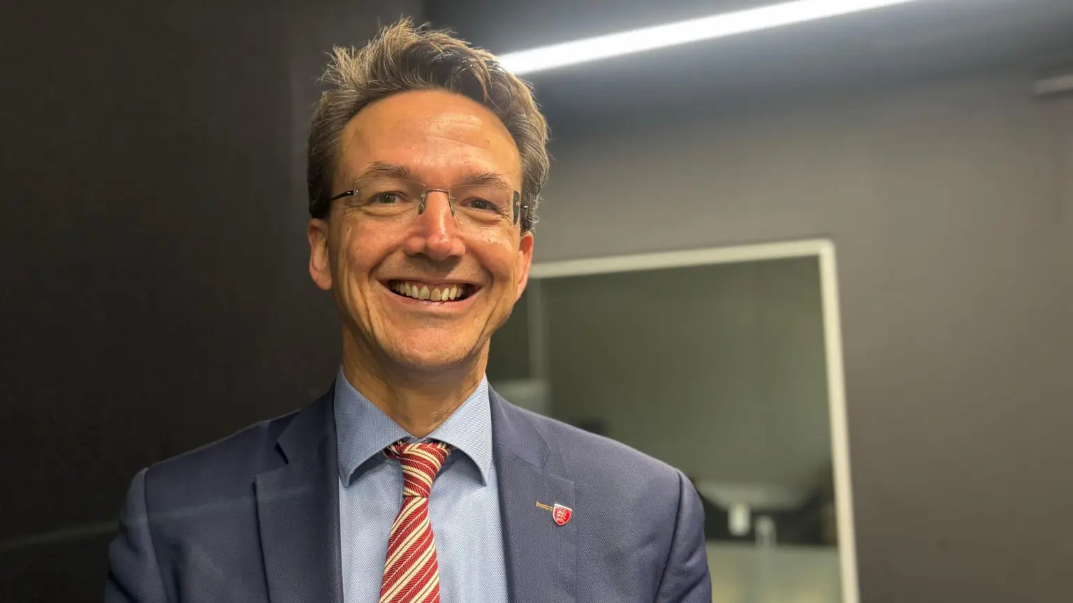 Депутатка Кірстен Морель каже, що уряд хоче допомогти малому бізнесу