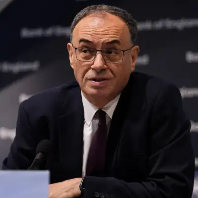 Чи гратиме керівник Банку Англії роль Санти чи Скруджа щодо процентних ставок?