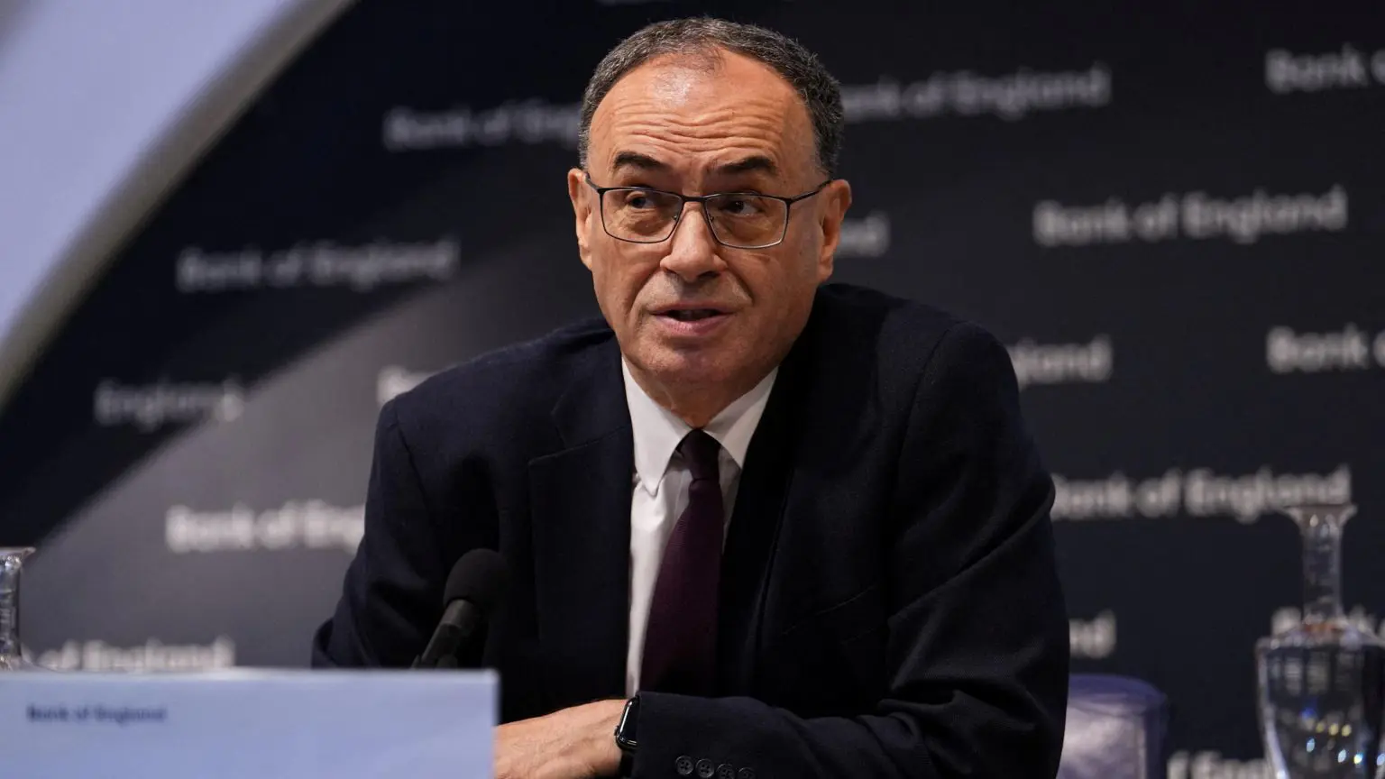 Голова Банку Англії Ендрю Бейлі очікує, що інфляція знизиться майже до 3% на початку наступного року