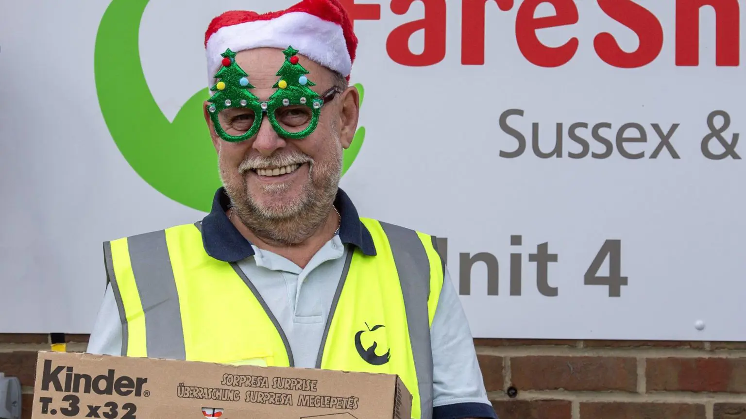 Загалом 728 осіб провели 32 963 години волонтерства у FareShare Sussex & Surrey минулого року