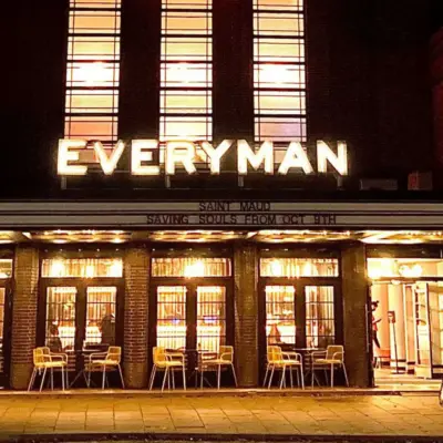 Керівник мережі кінотеатрів Everyman йде у відставку через кілька тижнів після попередження про прибутки