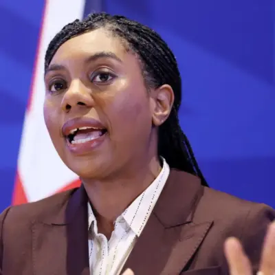 Торі скасують заборону на бензинові автомобілі, якщо виграють наступні вибори