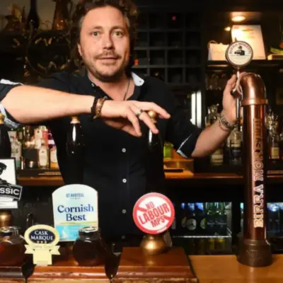 № 10 заявляє про підтримку пабів, оскільки орендодавці заборонили депутатам від Лейбористської партії вхід до своїх приміщень у знак протесту проти податкових ставок