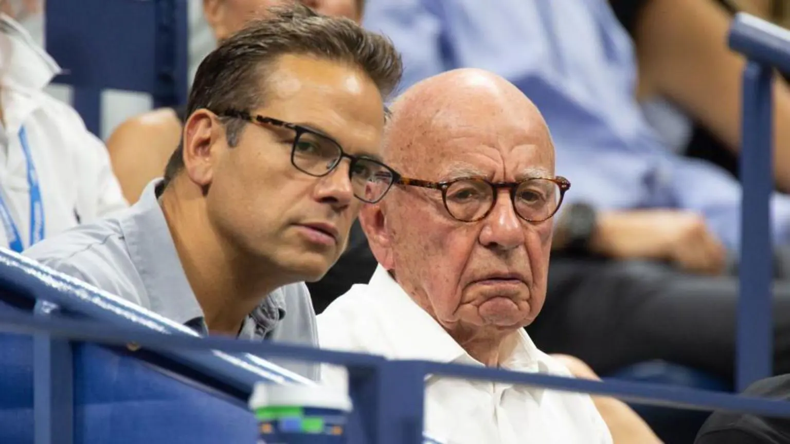 У вересні було оголошено, що Руперт Мердок передасть кермо свого старшого сина Лахлана