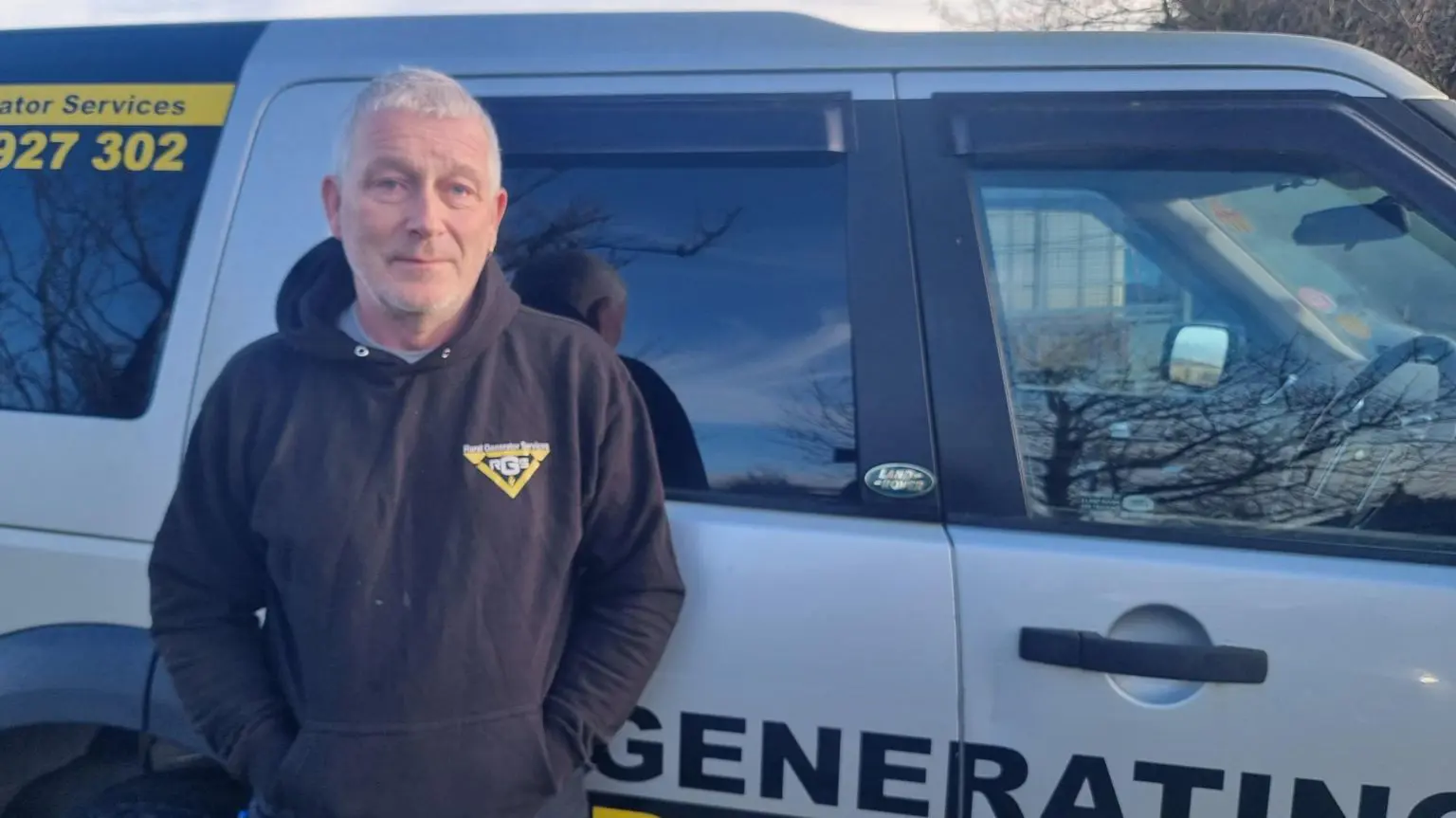 Стів Бейті змирився з тим, що підключення до електромережі не з'явиться найближчим часом