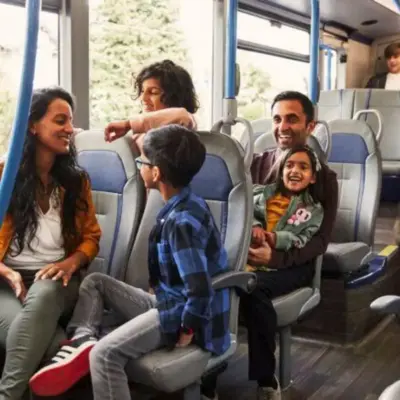 Знижка на квитки на автобус для подорожей містом на Різдво