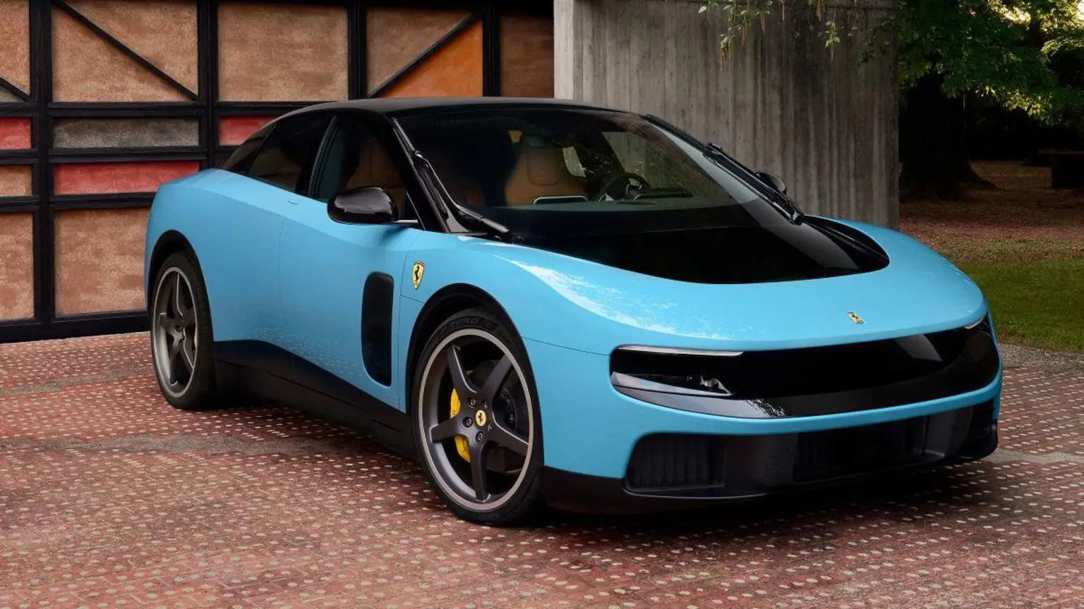 Очікується, що повністю електричний Ferrari Luce надійде у продаж пізніше цього року.