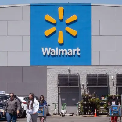 Walmart попереджає, що покупці в США скорочують витрати через зростання цін на бензин