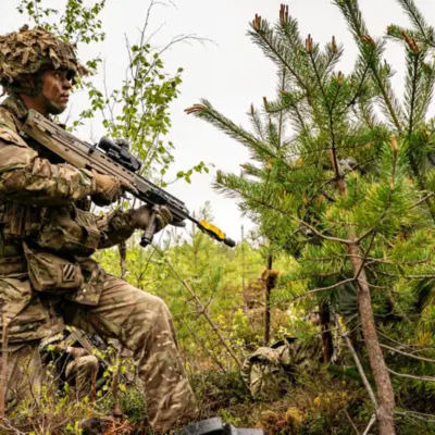 Велика Британія веде переговори про приєднання до світового оборонного банку на чолі з Канадою
