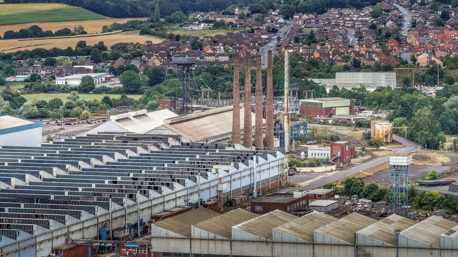 Виробництво було зупинено на об'єктах Specialty Steel у Ротеремі (на фото), Стоксбріджі та Веднесбері на початку цього року.