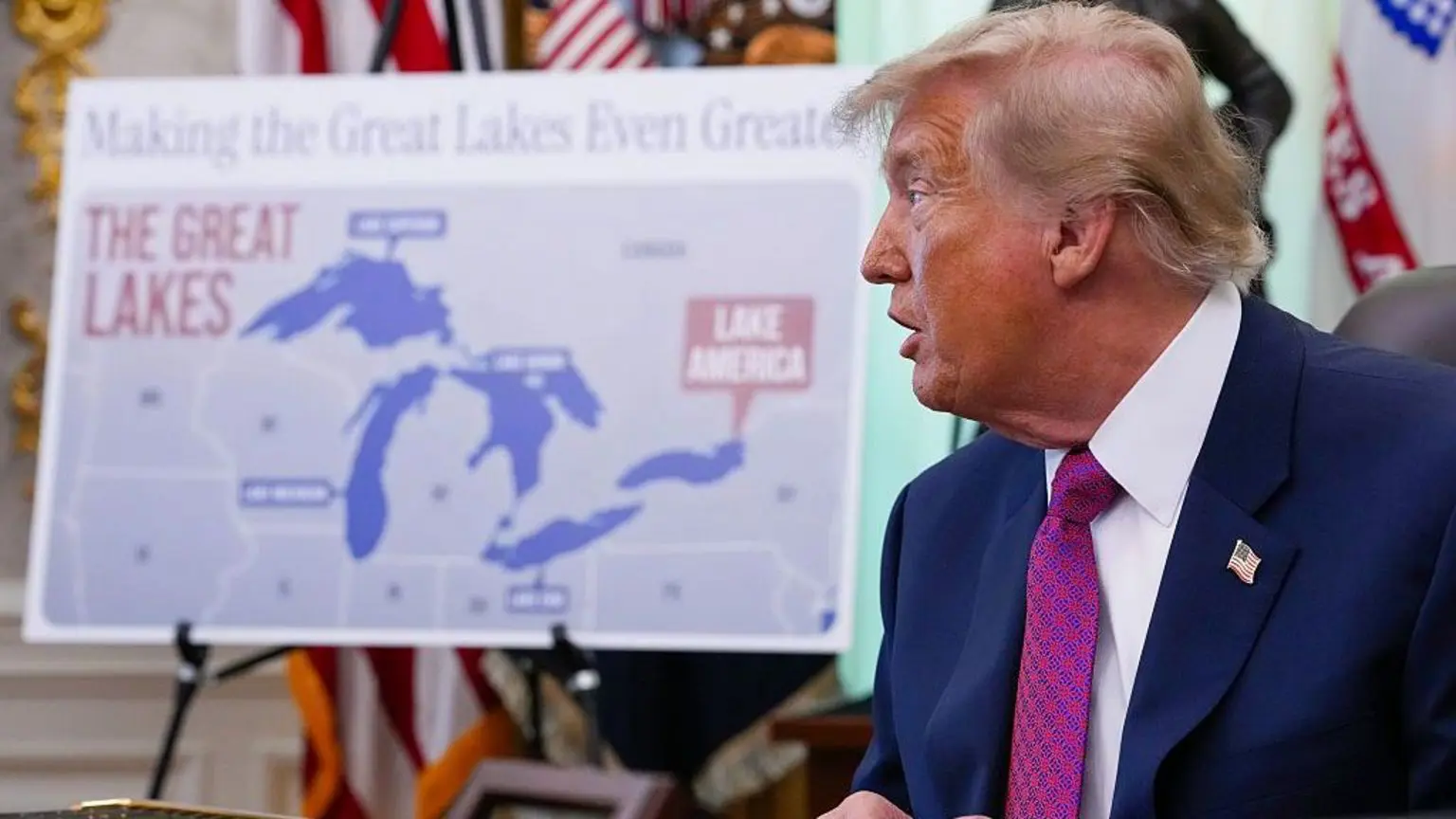 Дональд Трамп у четвер підписав указ про перейменування озера Онтаріо, одного з Великих озер, на озеро Америка.