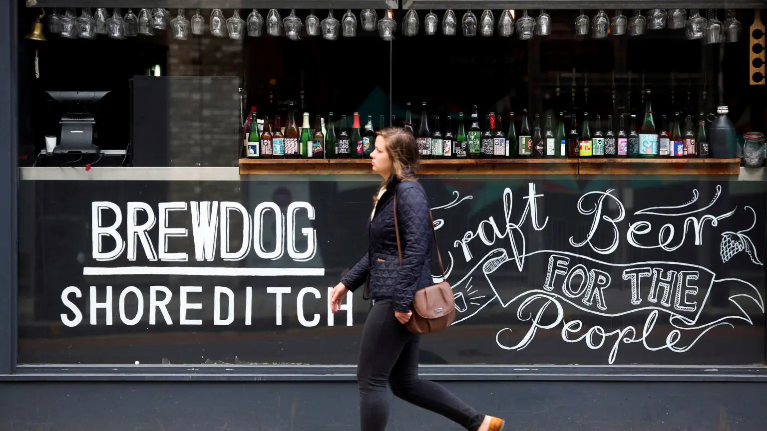 Крах Brewdog призвів до негайного закриття 38 британських пабів.