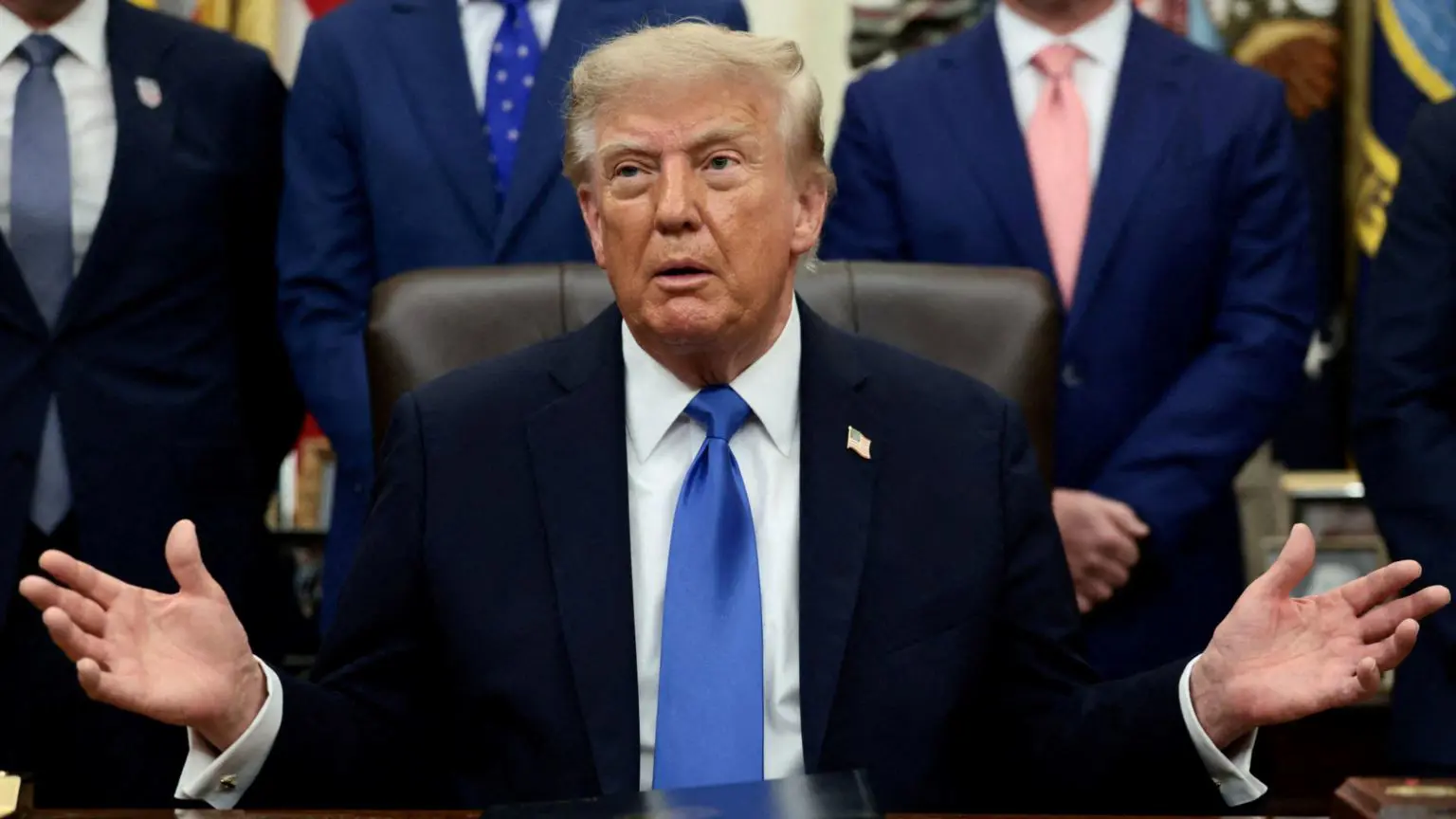 Президент США Дональд Трамп виступає під час зустрічі з керівниками туристичних компаній в Овальному кабінеті Білого дому у Вашингтоні, округ Колумбія, США, 2 вересня 2026 року.