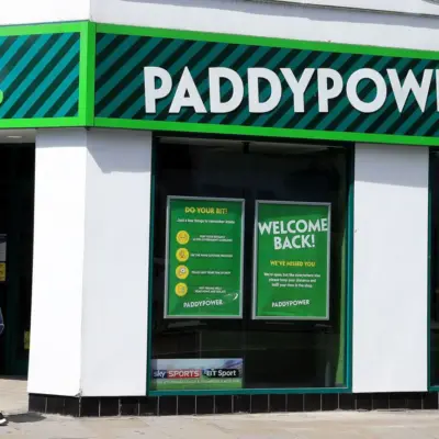 Paddy Power скорочує 1400 робочих місць, звинувачуючи у цьому підвищення податку на ставки