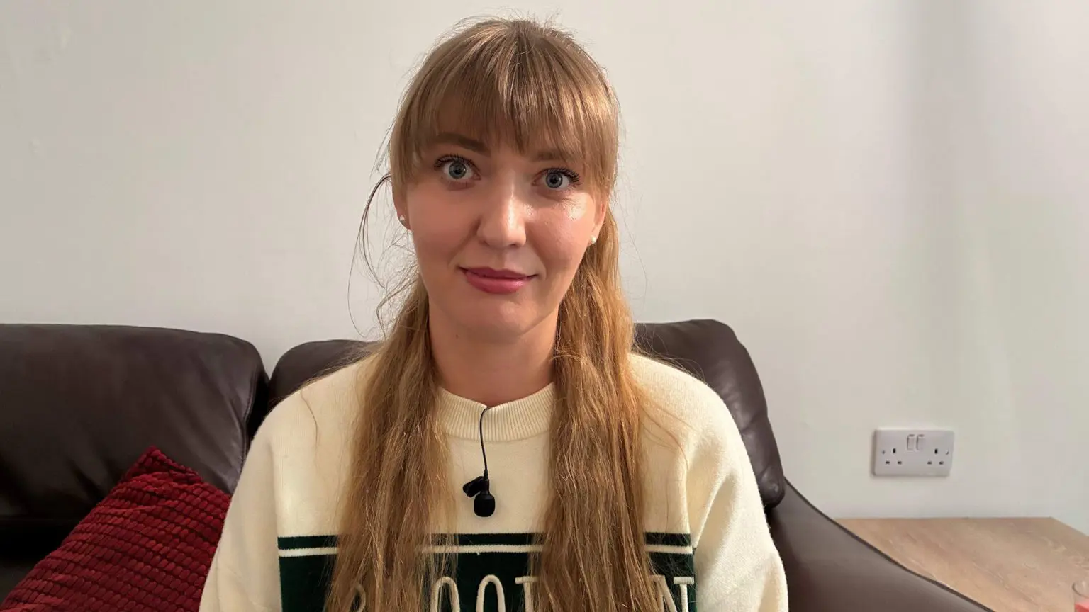 Яна Осибчук розповіла BBC про свій досвід бідності через меблі